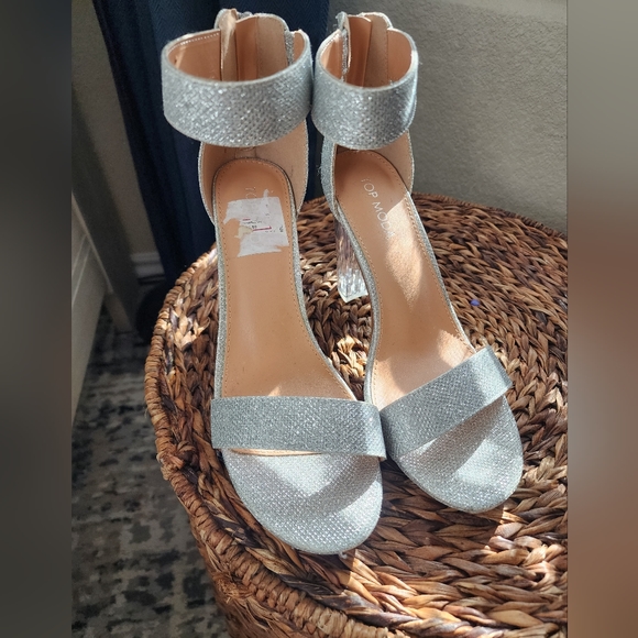 TOP Moda Shoes - Silver heels